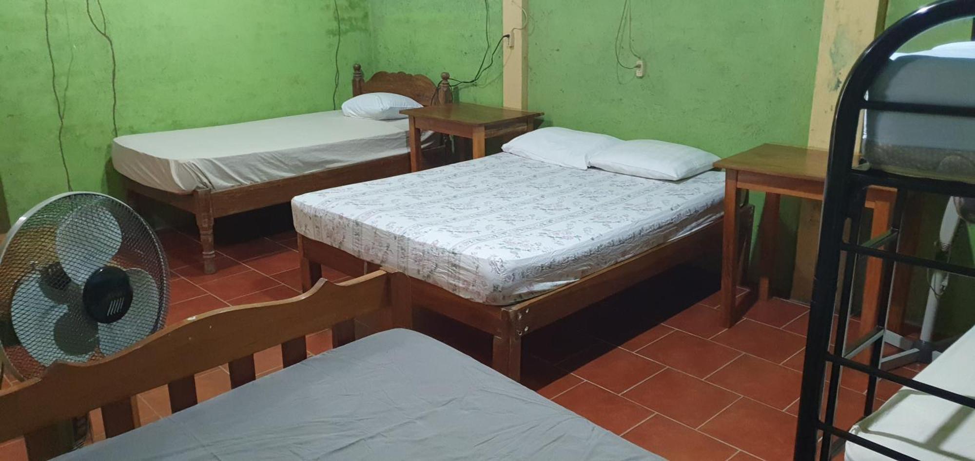 B&B, Family Run Homestay, Hospedaje La Penita Altagracia ภายนอก รูปภาพ