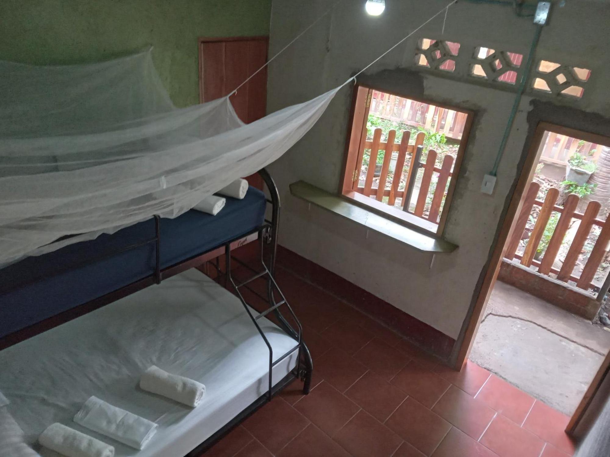 B&B, Family Run Homestay, Hospedaje La Penita Altagracia ภายนอก รูปภาพ