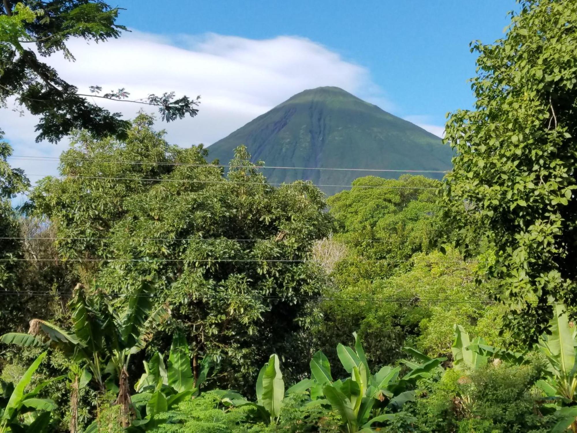 B&B, Family Run Homestay, Hospedaje La Penita Altagracia ภายนอก รูปภาพ