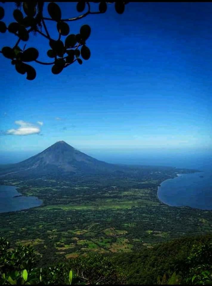 B&B, Family Run Homestay, Hospedaje La Penita Altagracia ภายนอก รูปภาพ